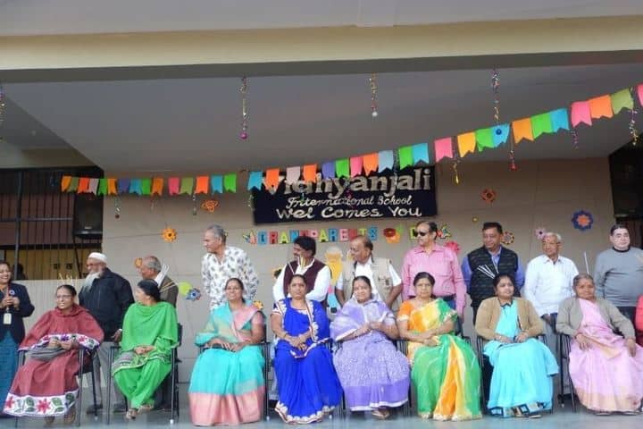 The Vidhyanjali International School-Grand Parents Day