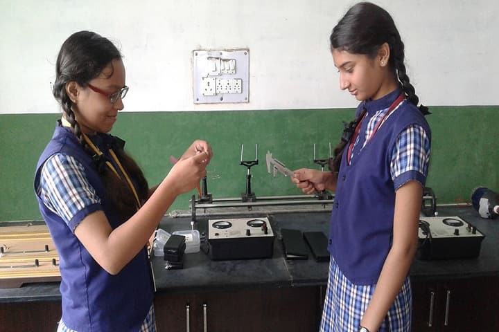 Vardhaman Public School - Electrical Lab