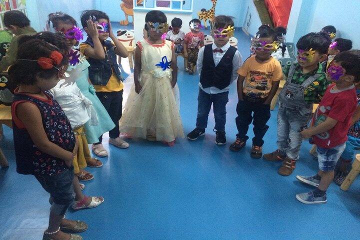 Vidya Bhavan Public School-Class activity
