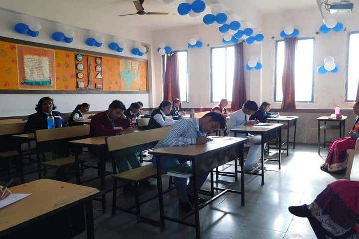 Vidya Bhavan Public School-Classroom