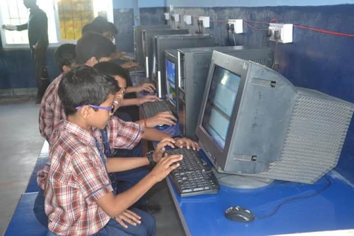 Wisdom Valley School-Computer lab