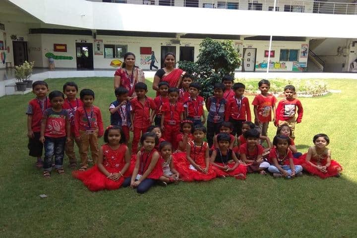 Agrasen Vidya Mandir-Red Day Celebration