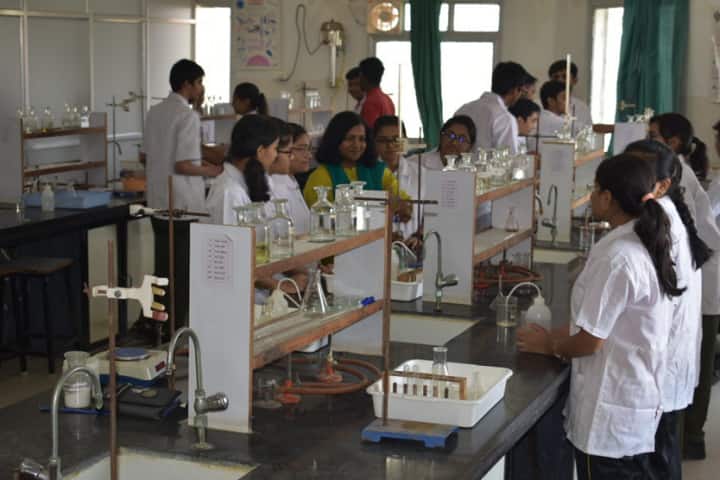 Akshara International School-Laboratory