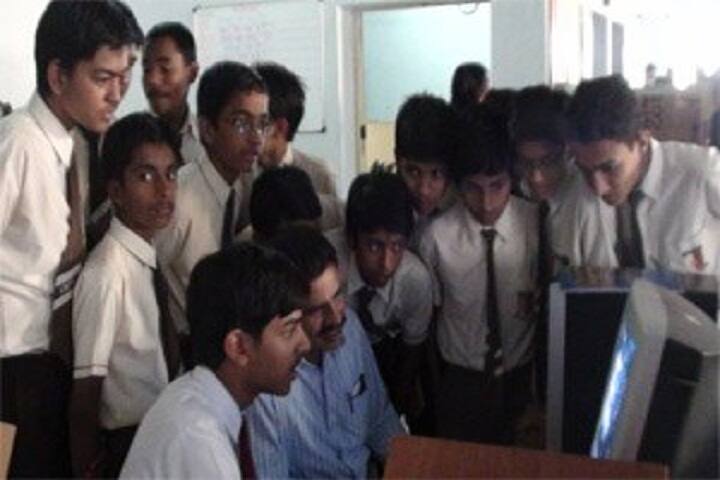 Ambuja Vidya Niketan-IT-Lab