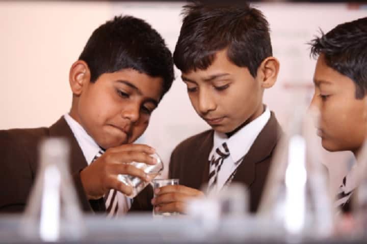 Anil Jindal World School-Lab
