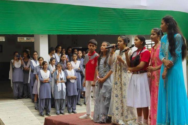Central Public School-Singing