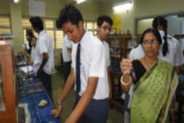 Atomic Energy Central School - 4-Chemistry Lab