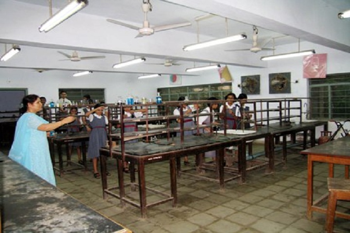 Atomic Energy Central School No 2-Chemistry Lab
