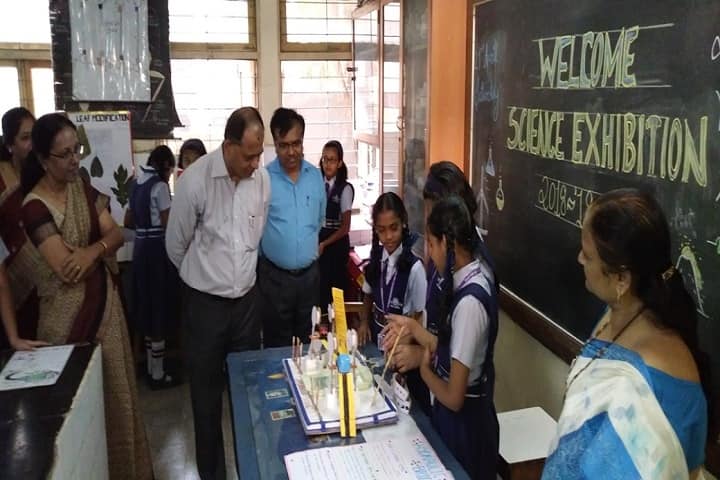 Bharati Vidyapeeth English Medium School-Science Exhibitiion