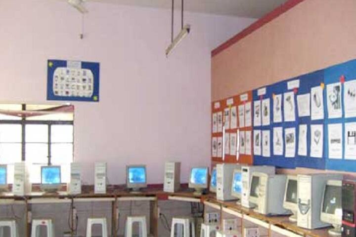 Bharati Vidyappeth English Medium High School-IT Lab