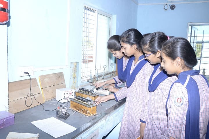 Bhel Secondary School-Physics Lab