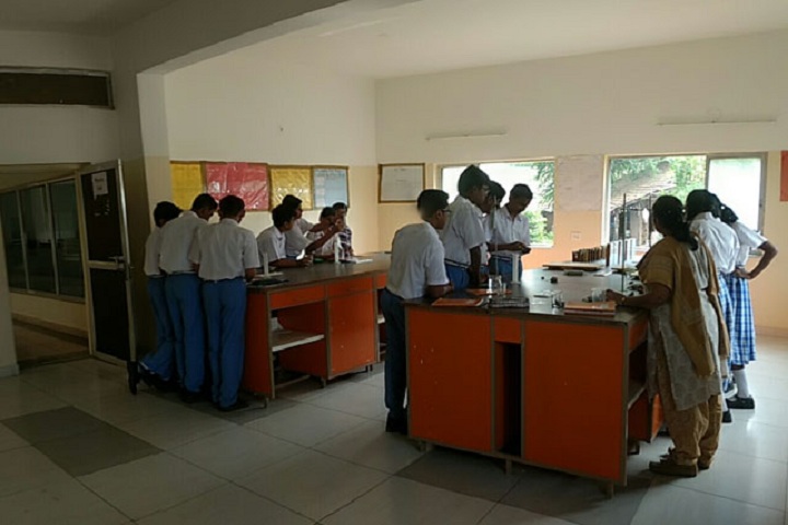 Chhatrapati Shahu Vidyalaya-Chemistry Lab