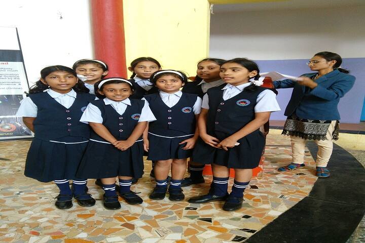 Daulati International English Medium School-Singing Competition