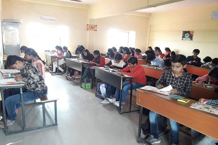 Dnyaneshwar Public School-Classroom