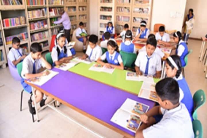 Dr D Y Patil Public School-Library