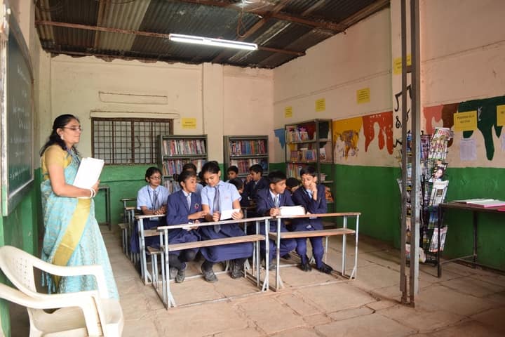 Hind English Medium School-Library