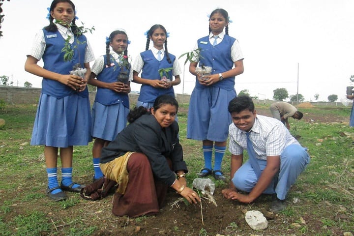 Holy Family Convent School-plantation