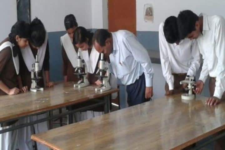 DAV Public School-Lab