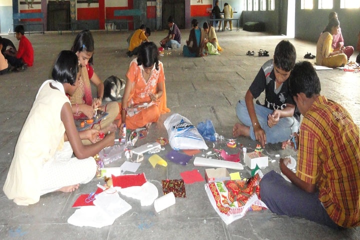 Jawahar Navodaya Vidyalaya-Others rakhi making