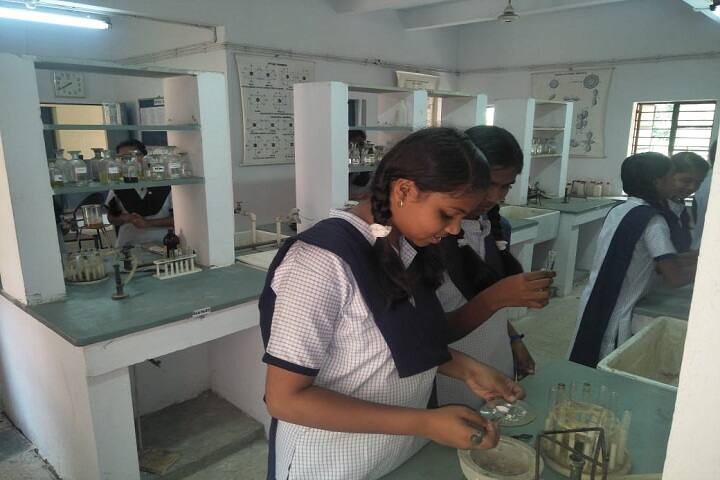 Jawahar Navodaya Vidyalaya-Chemistry Lab