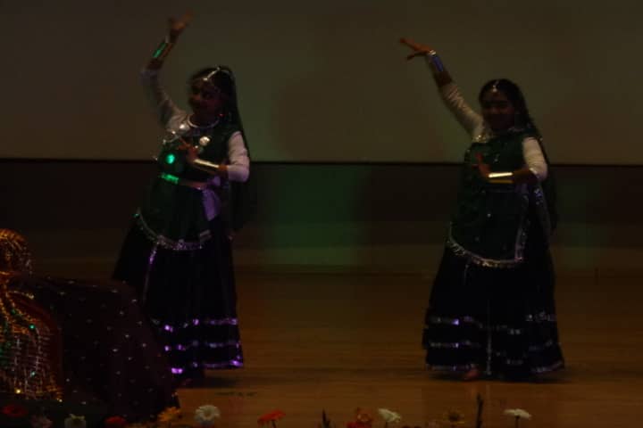 Vivekananda kendra vidyalaya - dance