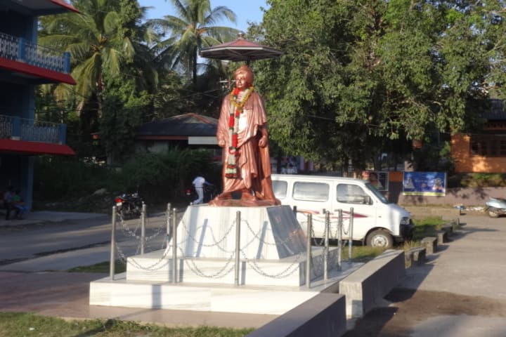 Vivekananda kendra vidyalaya - vivekananda statue