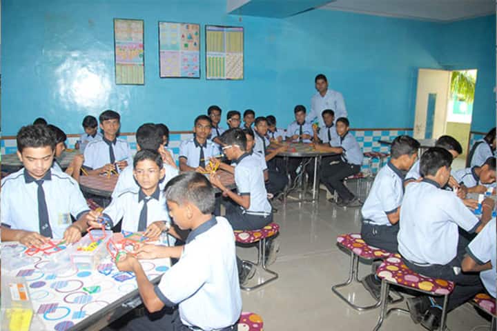 Kanaiyalal Raojibhai Public School-Maths Lab