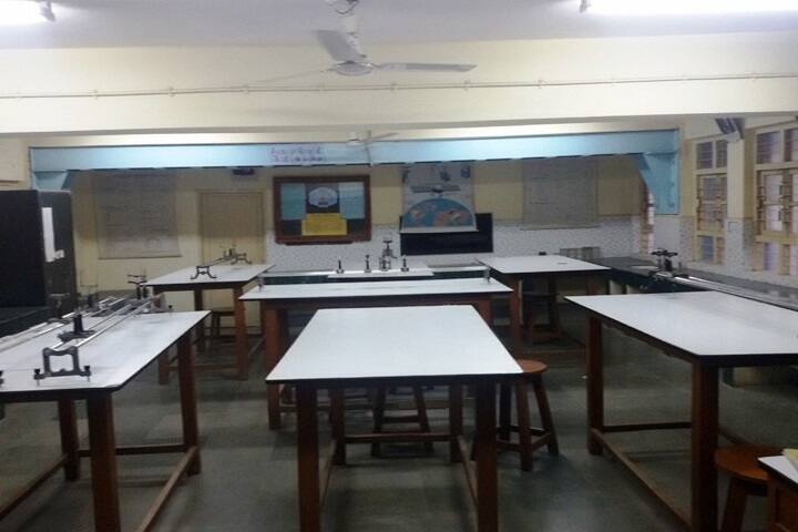 Kendriya Vidyalaya-Physics lab