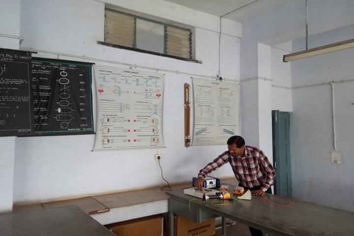 kendriya vidyalaya No 2-Physics Lab