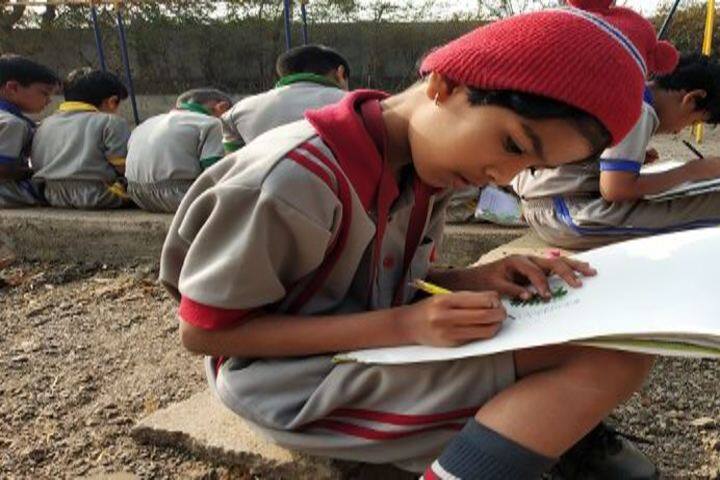 Late Mrs Housabai Jaypal Magdum Public School-Creative Writing