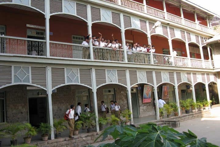 MES Bhave High School-Campus