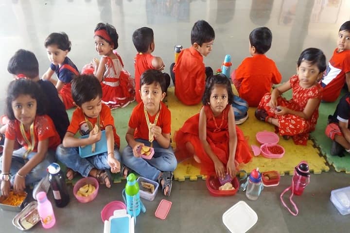 Maeers Vishwashanti Gurukul School-Red Day