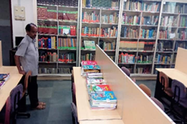 Manav Mandirs Smt Nandkumar Rasiklal P Seth Multipurpose High School-Library