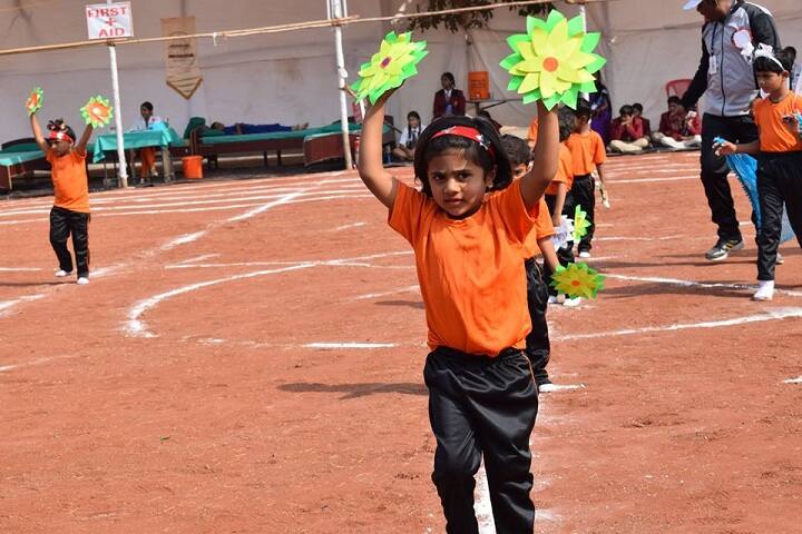 Maneers Vishwashanti Gurukul Nivasi School-Farewell