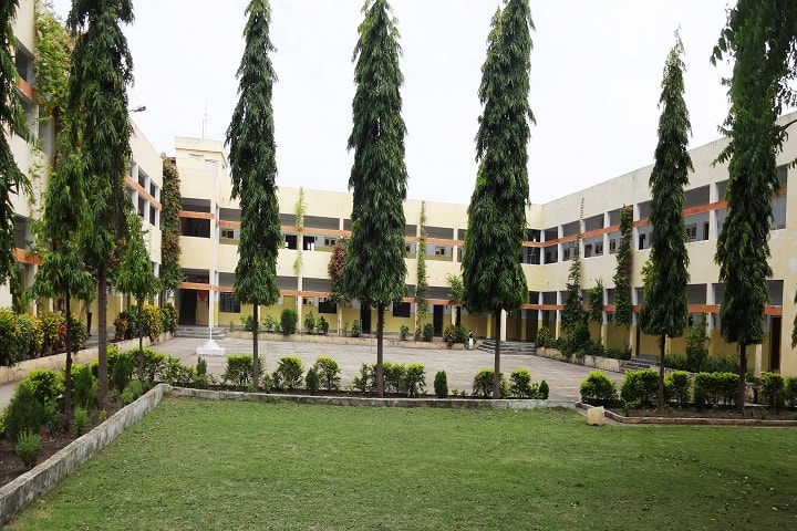 Manikgarh Cement English School-Campus