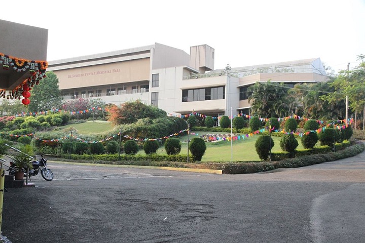 Millennium National School-Campus