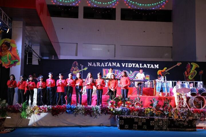 Narayana Vidyalayam-Singing