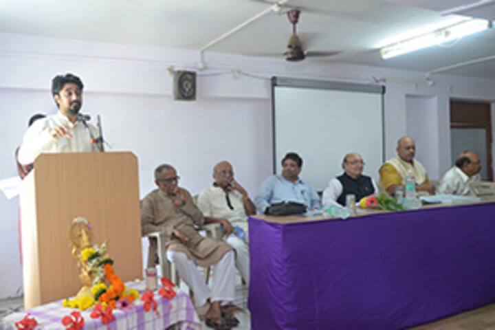 Navyug English Medium School-Speech