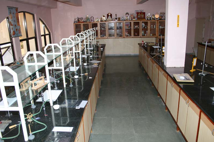 New English School-Science Lab