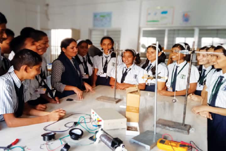 New Pune Public School-Science Lab-2