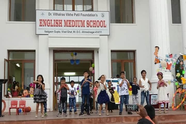 Padmashree Dr Vithalrao Vikhe Patil Foundations English Medium School-Dance