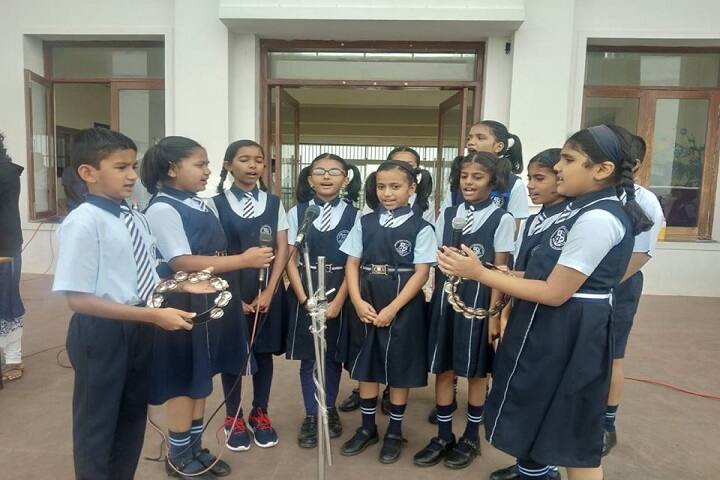 Padmashree Dr Vithalrao Vikhe Patil Foundations English Medium School-Singing