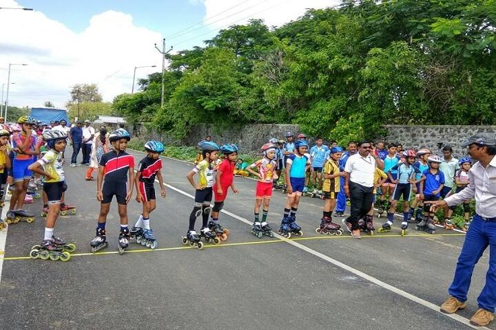 Padmashree Dr Vithalrao Vikhe Patil Foundations English Medium School-Skating