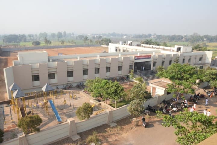 Holyden English Medium School-School Building