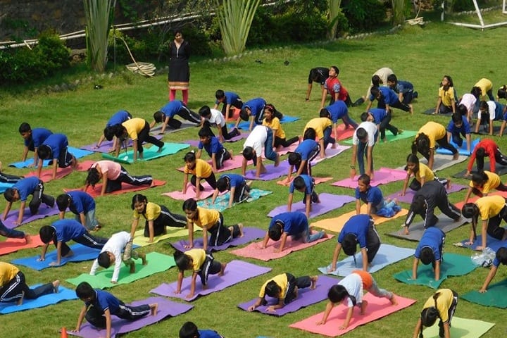 Phoenix World School-Yoga Day