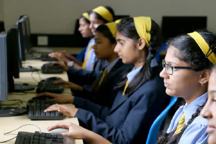 Podar International School-IT-lab