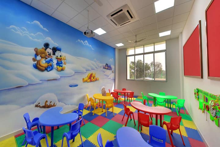 Rainbow International School-Kids Room