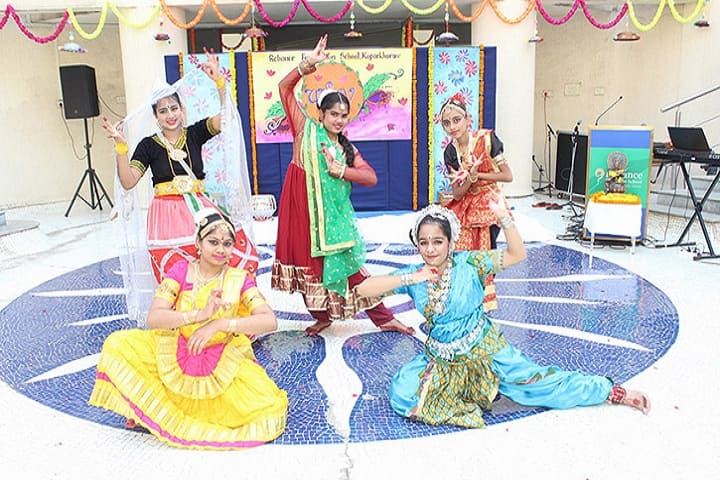 Reliance Foundation School-Group Dance