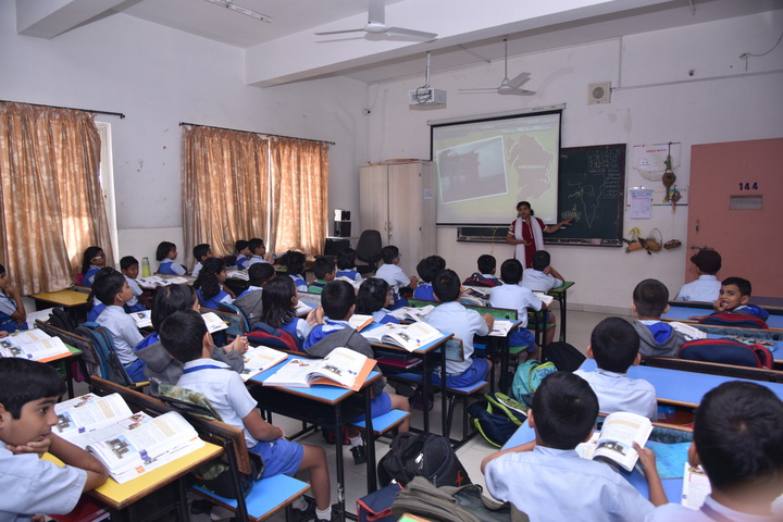 S B Patil Public School-Classroom
