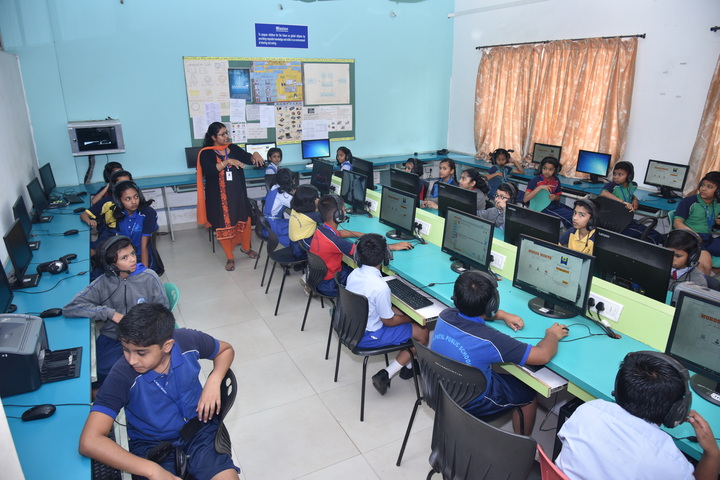 S B Patil Public School-Language Lab